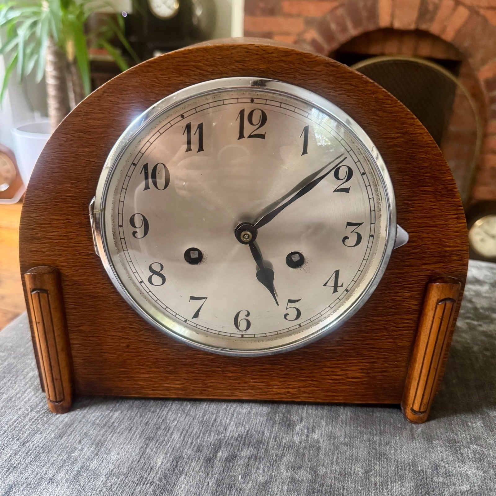 1930s German / Continental Art Deco mantel clock, dial marked FOREIGN.