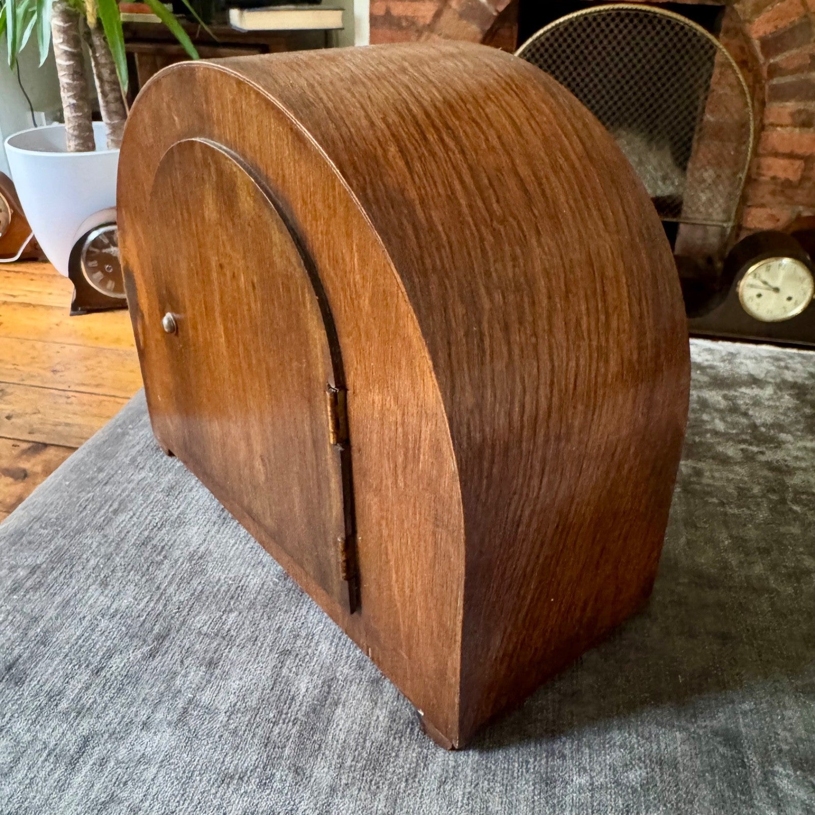 1930s German / Continental Art Deco mantel clock, dial marked FOREIGN.