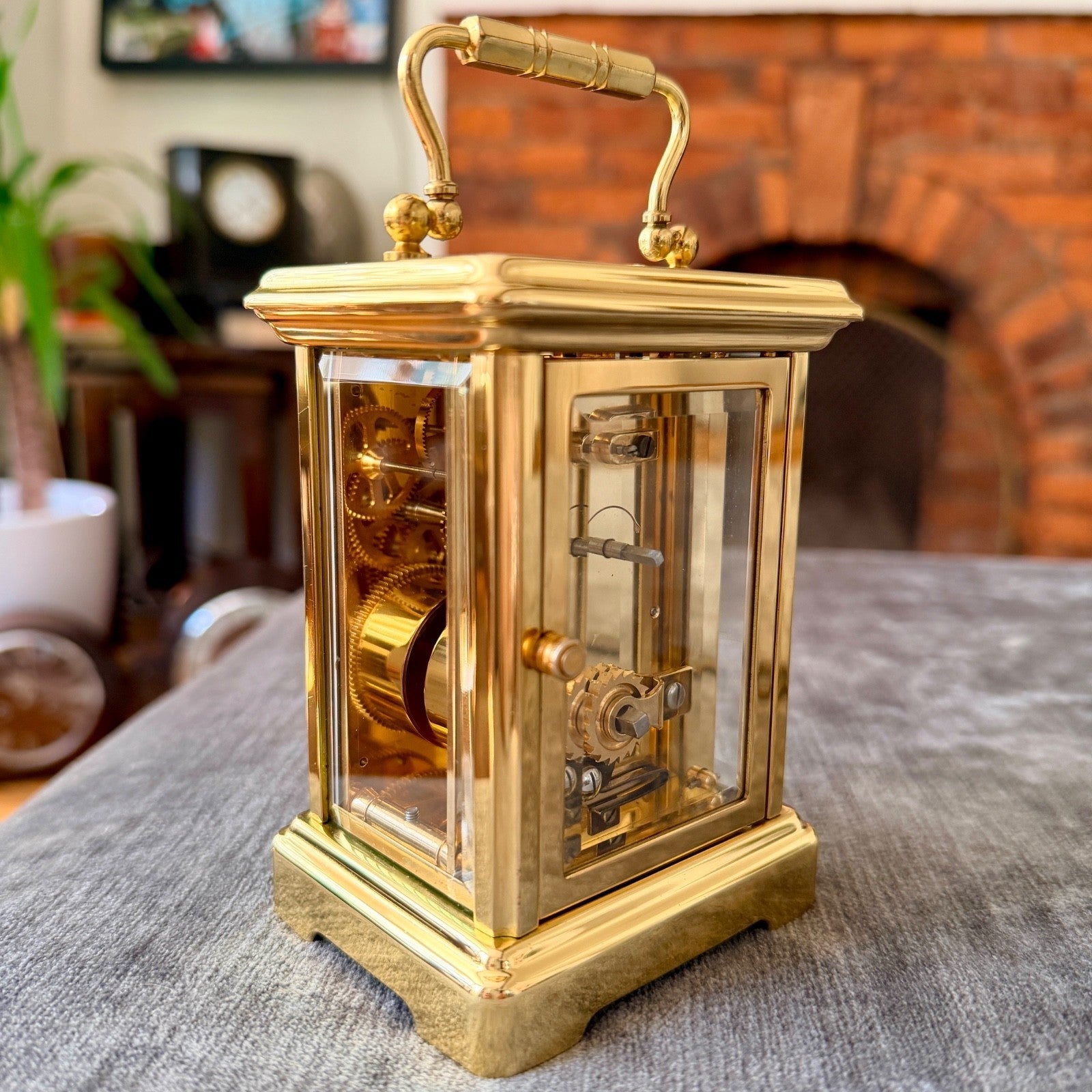David Peterson DP/BT Boîte 8 Day Mechanical Carriage Clock 11 Jewel Serviced - Mahn and Co Clock Repairs